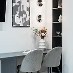 Campineanu22 - Urbannest * Bukarest